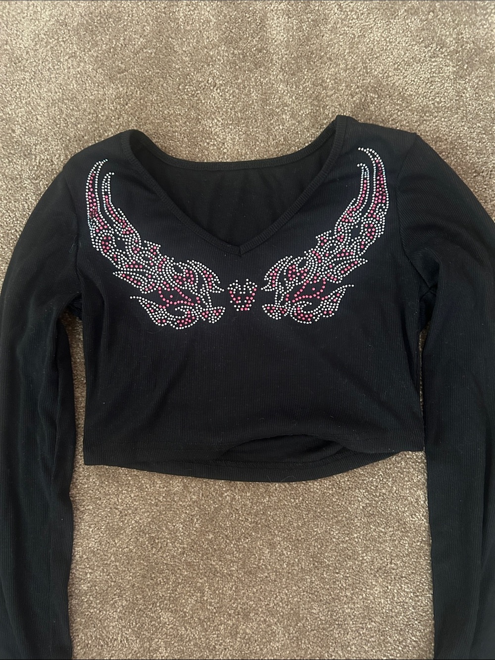 Black Long-Sleeve V-Neck Rhinestone Wing Crop Top - Unbranded